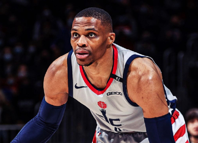 hth sports-关于里程碑夜！北京首钢门线救险；NBA总决赛国际比赛日刷纪录；更衣室稳定；赛程密集仍需轮换的信息-hth sports