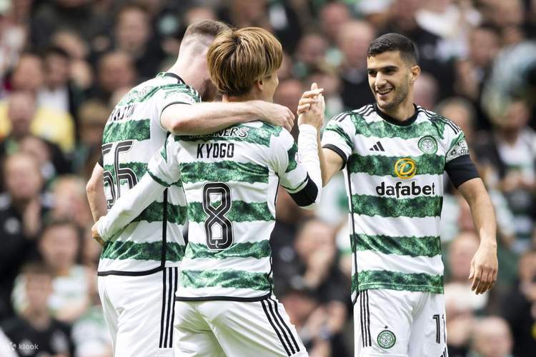 费耶诺德迎全明星赛关键赛，清晨刷新队史纪录，球迷炸锅，训练强度明显提升